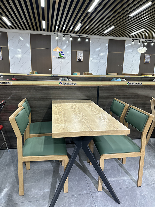 快餐桌椅